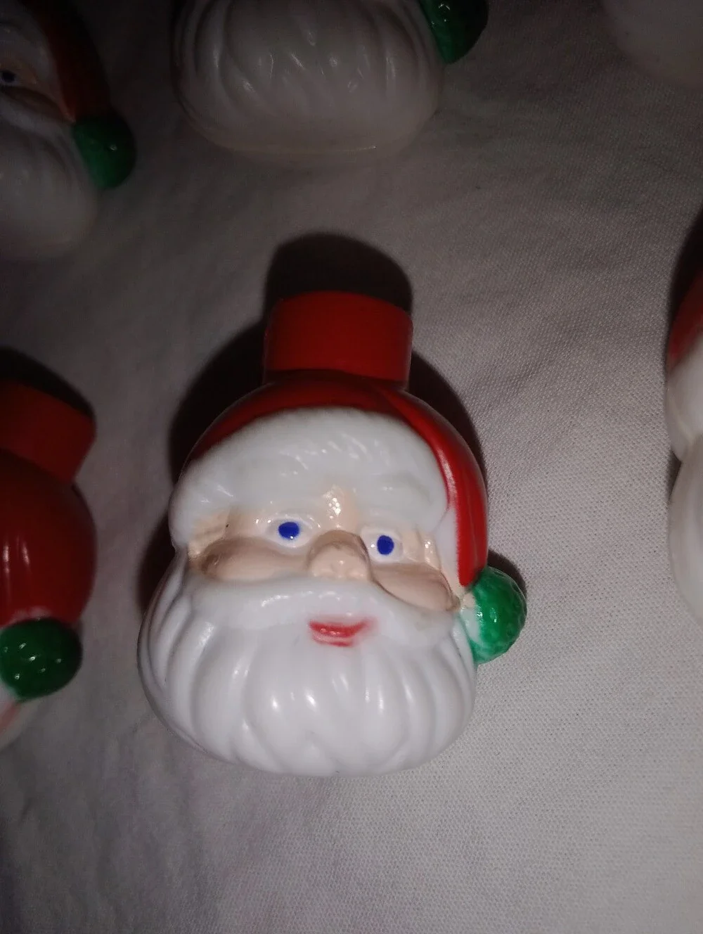Replacement Christmas Light String Santa Clause Head Light Covers Set of 27